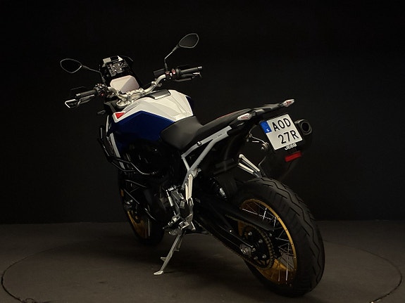 BMW F 900 GS 5 of 6