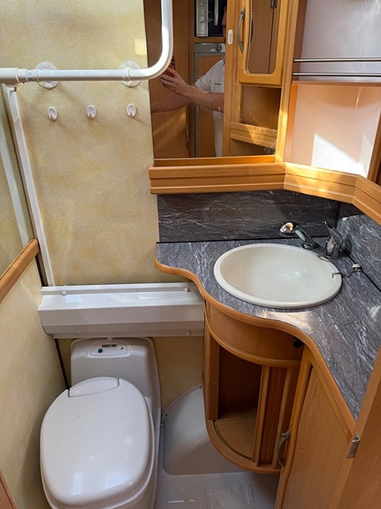 Kabe Royal 780 GLE KS * Barnkammare & AC * 9 of 13