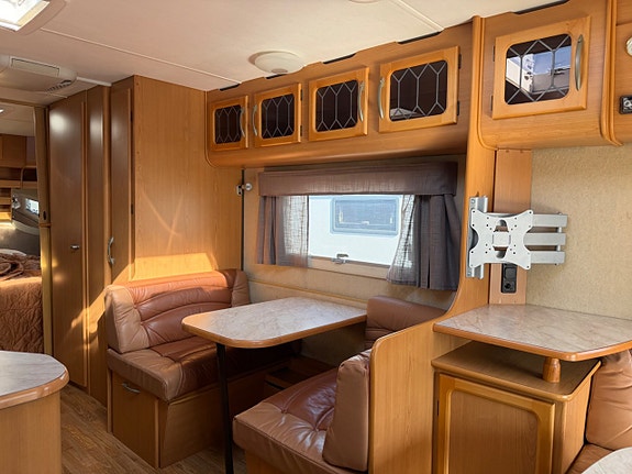 Kabe Royal 780 GLE KS * Barnkammare & AC * 4 of 13