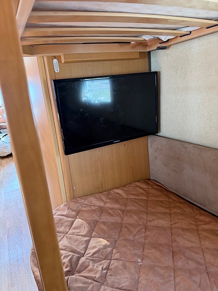 Kabe Royal 780 GLE KS * Barnkammare & AC * 8 of 13
