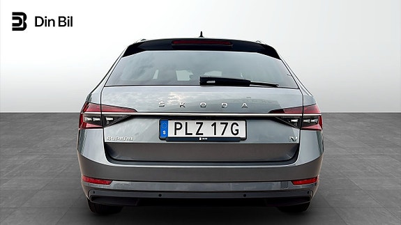 Skoda Superb 5 of 14