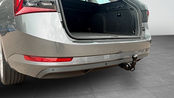 Skoda Superb 14 of 14