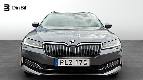 Skoda Superb 4 of 14