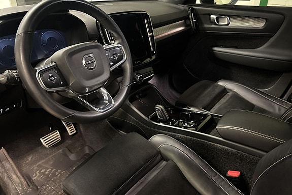 Volvo XC40 9 of 20