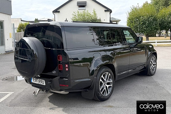 Land Rover Defender 130 6 of 18