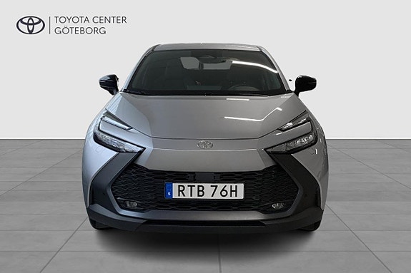 Toyota C-HR 6 of 11