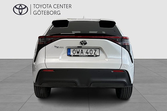 Toyota bZ4X 5 of 12