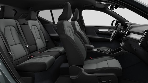 Volvo XC40 12 of 14
