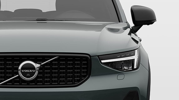 Volvo XC40 8 of 14