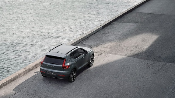 Volvo XC40 6 of 14