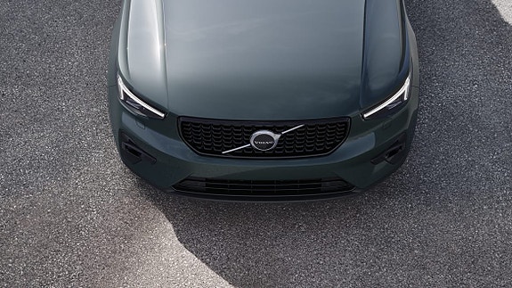 Volvo XC40 5 of 14