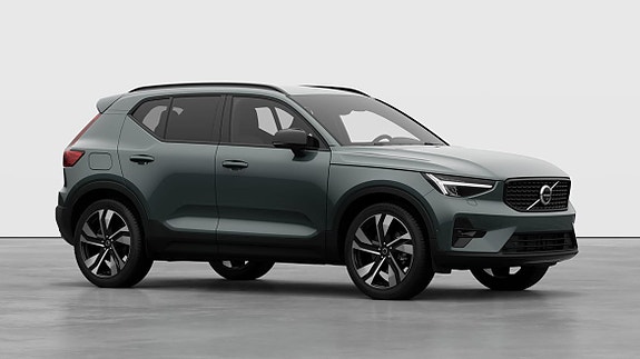 Volvo XC40 4 of 14