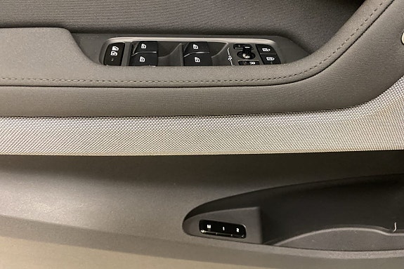 Polestar 2 10 of 11