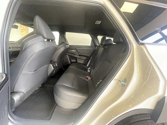 Subaru E-Outback 10 of 18