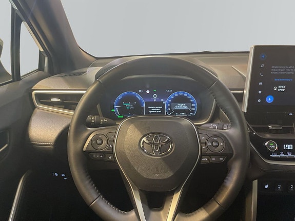Toyota Corolla Cross 9 of 14