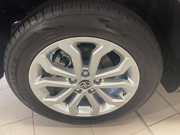 Toyota Corolla Cross 11 of 14