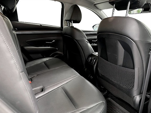 Hyundai Tucson 14 of 18