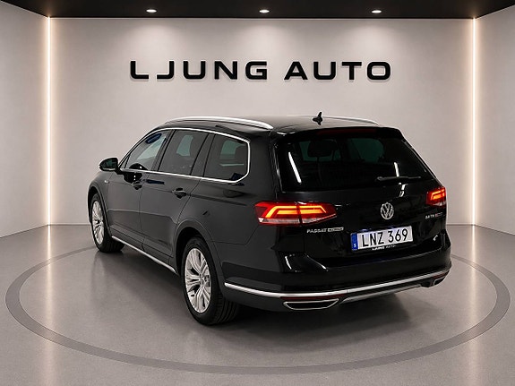 Volkswagen Passat Alltrack 6 of 25