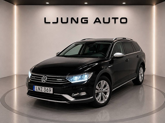 Volkswagen Passat Alltrack 2 of 25