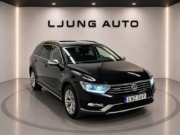 Volkswagen Passat Alltrack 3 of 25