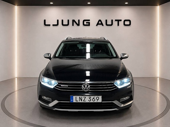 Volkswagen Passat Alltrack 4 of 25