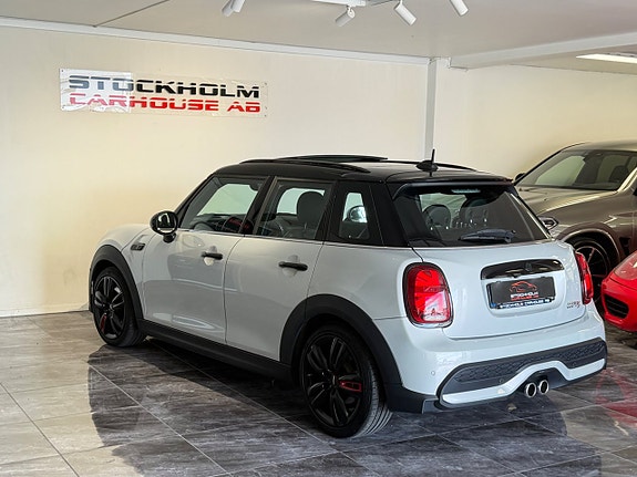 MINI Cooper S 9 of 21