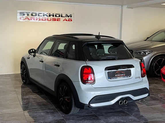 MINI Cooper S 7 of 21