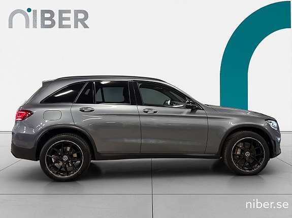 Mercedes-Benz GLC300 e 9 of 25