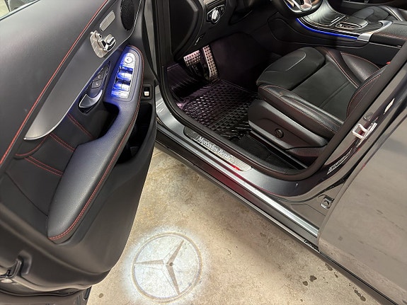 Mercedes-Benz GLC300 e 24 of 25