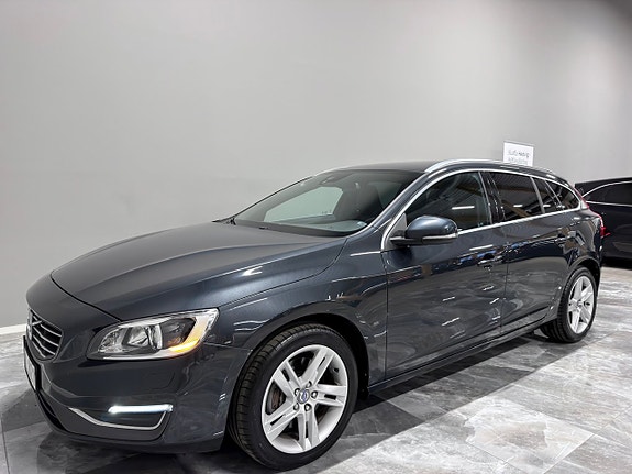 Volvo V60 4 of 27