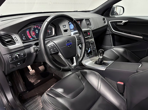 Volvo V60 16 of 27