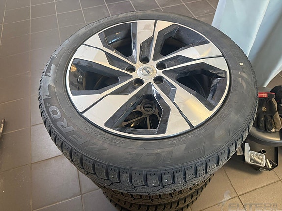 Volvo V60 Cross Country 25 of 25