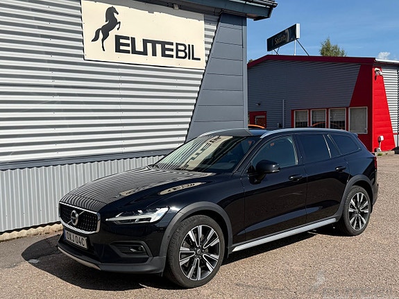 Volvo V60 Cross Country 4 of 25