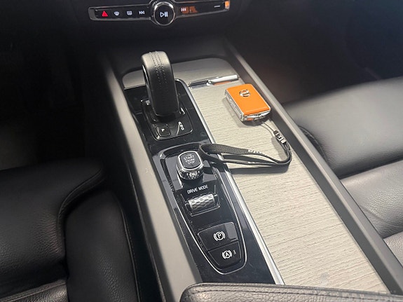 Volvo V60 Cross Country 11 of 25