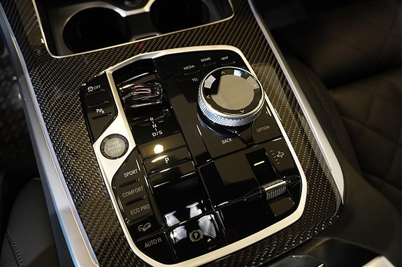 BMW X5 12 of 12