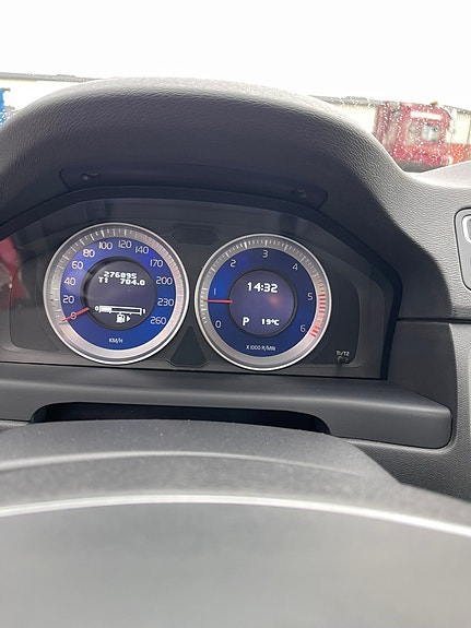 Volvo V70 8 of 8