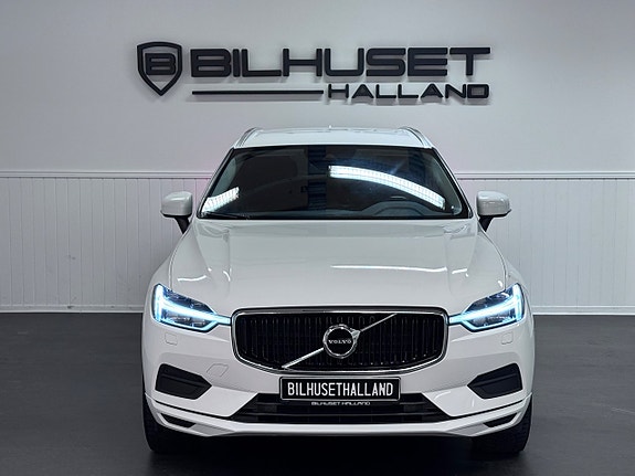 Volvo XC60 3 of 28