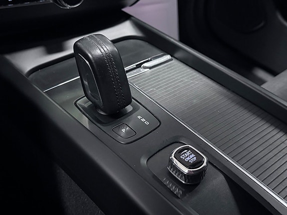 Volvo XC60 21 of 28