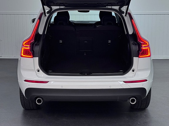 Volvo XC60 10 of 28