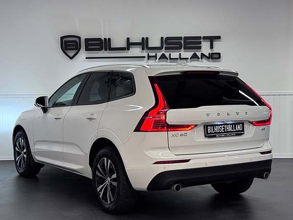 Volvo XC60 8 of 28