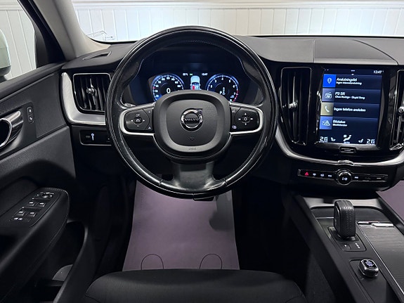 Volvo XC60 17 of 28