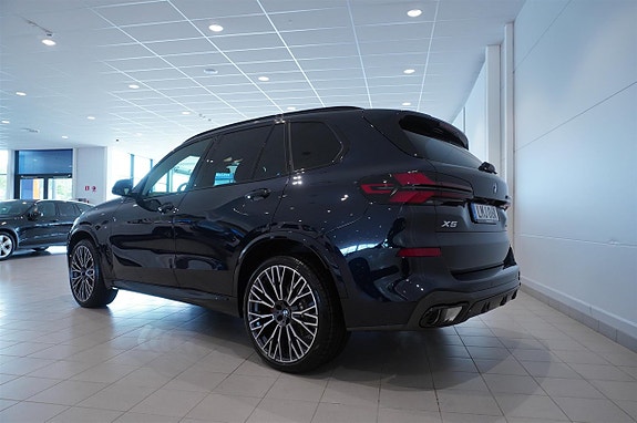 BMW X5 3 of 18