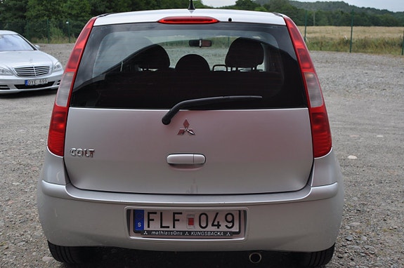 Mitsubishi Colt 6 of 13