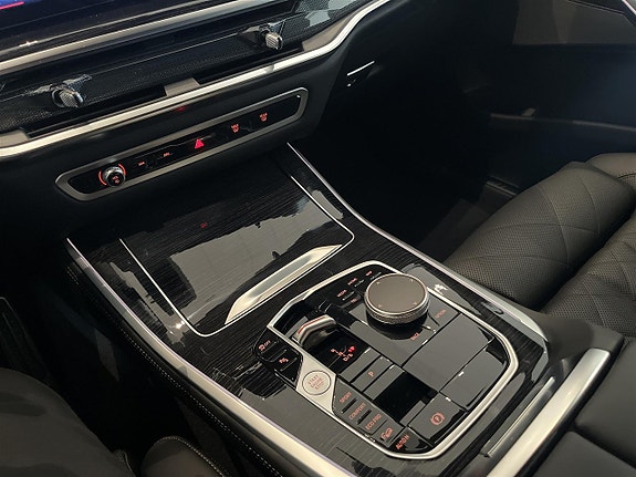 BMW X5 17 of 17