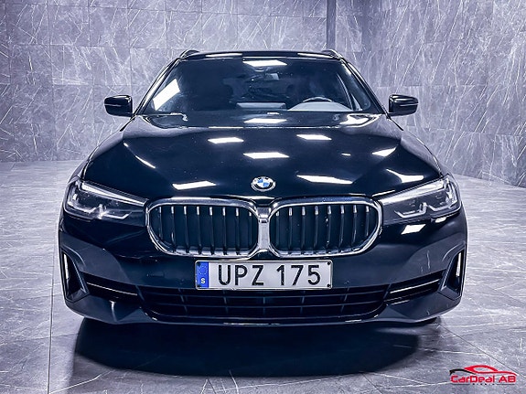 BMW 520d 2 of 28