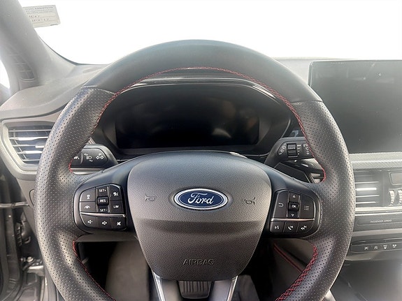 Ford Focus 7 of 15