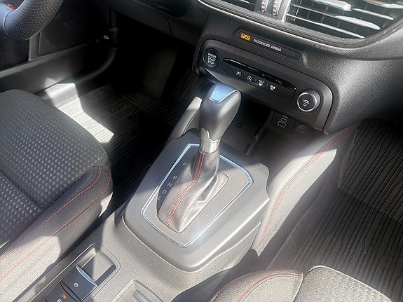 Ford Focus 10 of 15