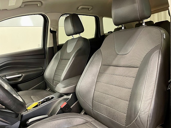 Ford Kuga 8 of 18