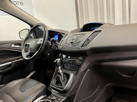 Ford Kuga 14 of 18