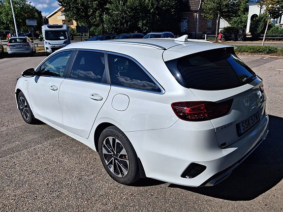 Kia Ceed 2 of 4